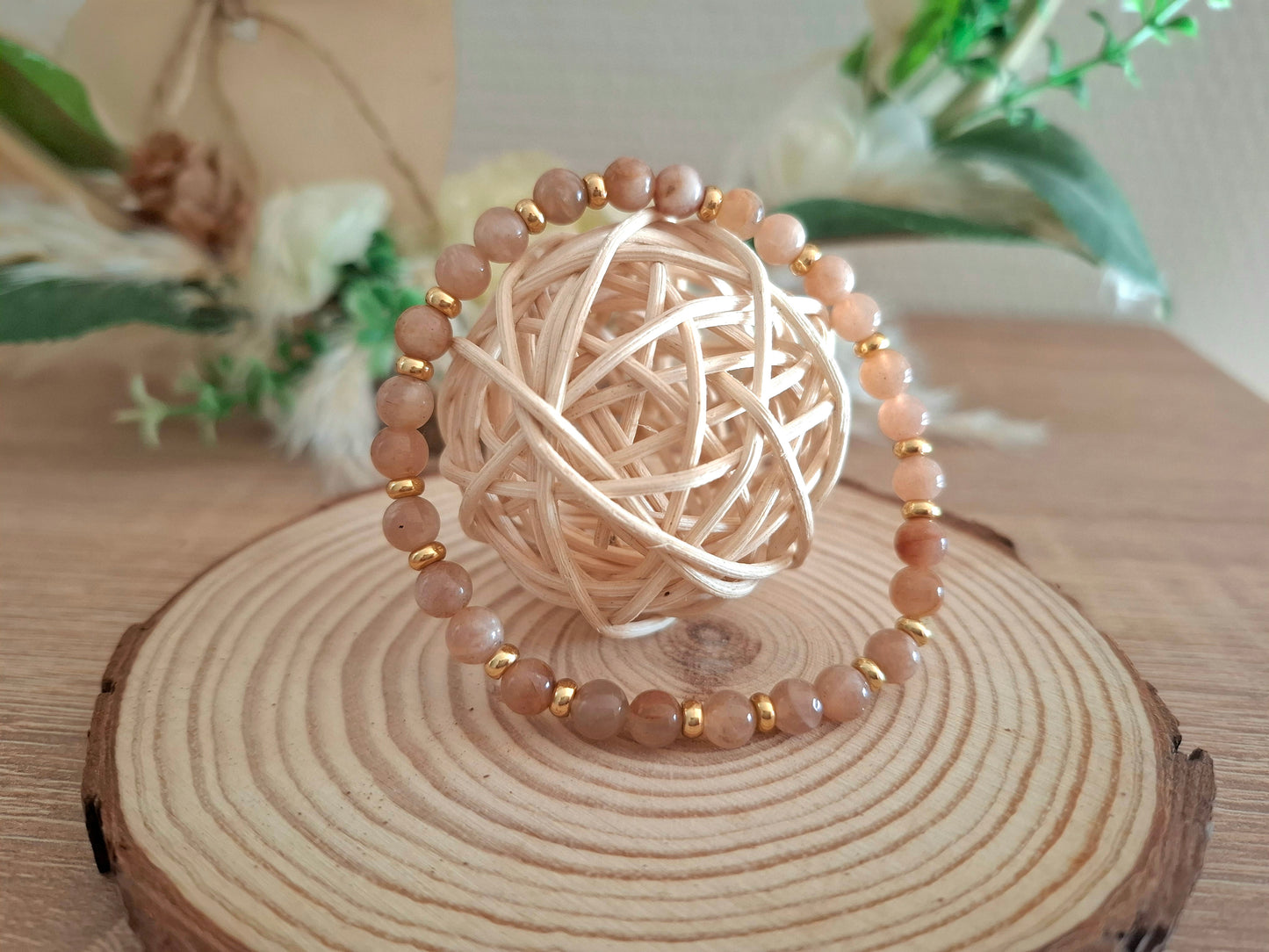 Pierre de Lune - Symbole de Féminité, Intuition et Équilibre Hormonal