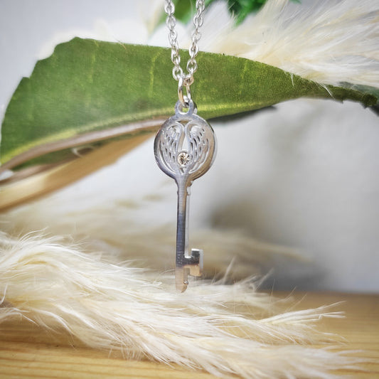 Collier "La Clé du Bonheur" – Élégance & Spiritualité